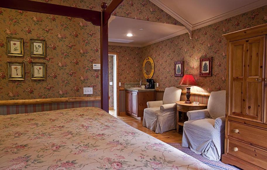 Circle Bar B Guest Ranch Hotel Capitan Szoba fotó